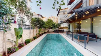 Ultra-luxury detached ten bedroom villa in Konyaalti